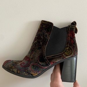 BP. Pattern Velvet Booties